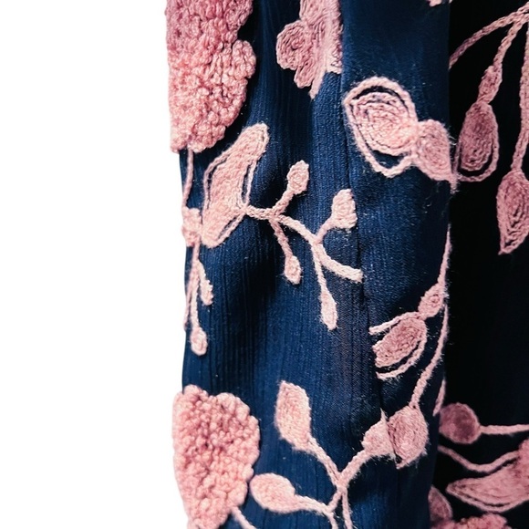 Anthropologie Maeve Size XS Franca Embroidered Floral Textured Blouse Top Women - Picture 4 of 7